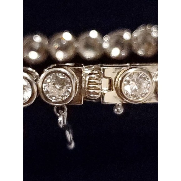 Italo Bezel Created White Sapphire Bracelet - Picture 5 of 8